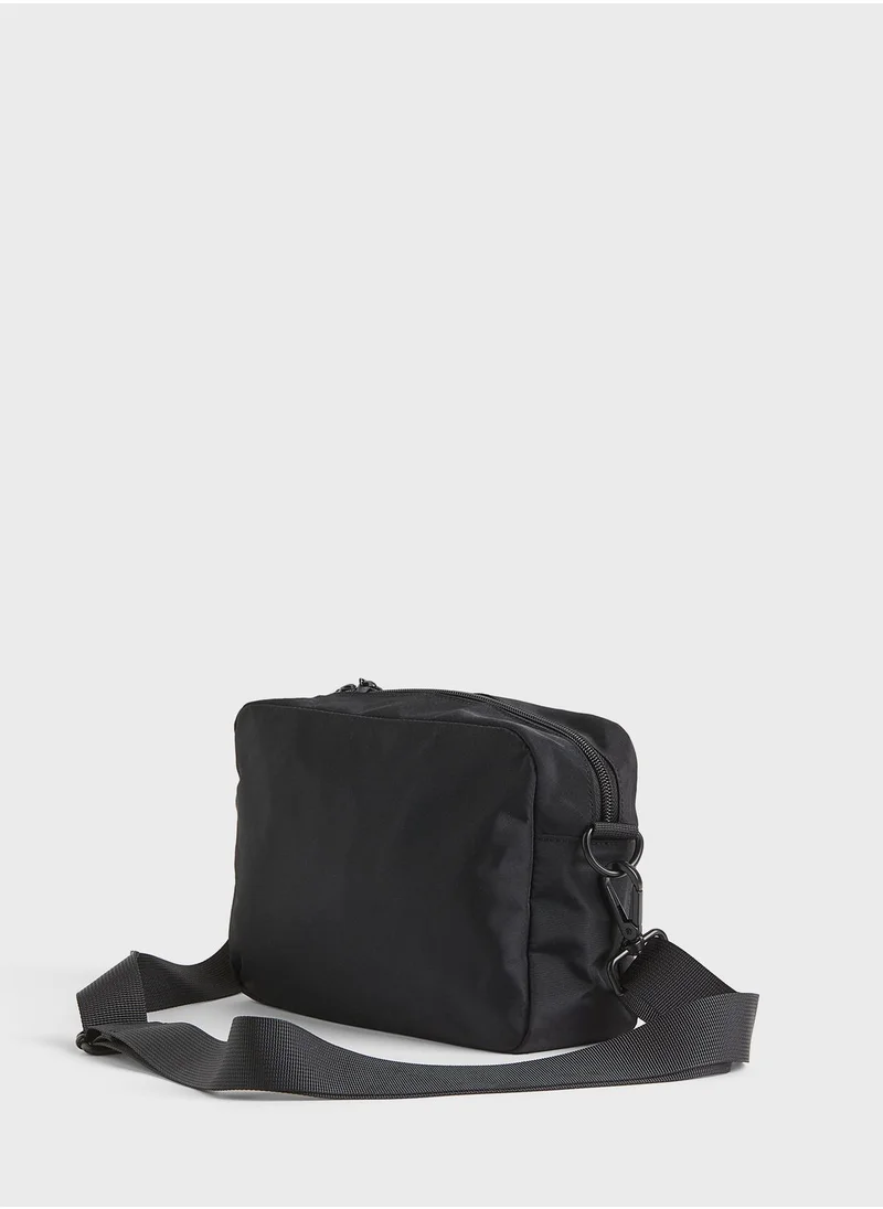H&M Essential Crossbody Bag