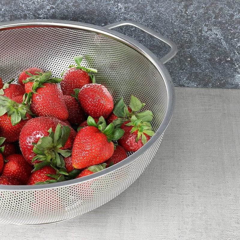 Dvijisha Food Grade Stainless Steel Multipurpose Puran Jali Chalni Mesh Strainer Colander Strainer for Washing Rice Pasta Small Grains Vegetables Fruits Capacity 4000ml 1Pc 30CM - Image 4