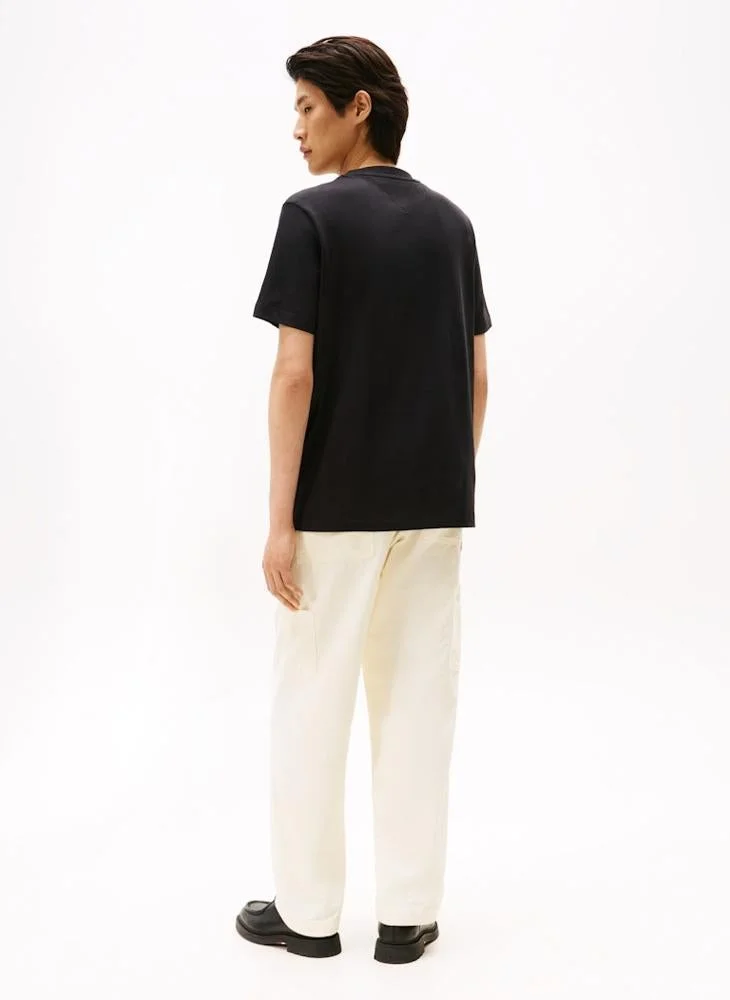 تومي هيلفيغر تيشيرت بياقة دائرية وطبعة شعار