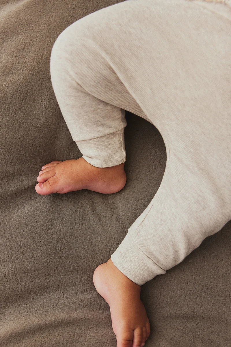 اتش اند ام بنطلون من القطن - عبوة من 5 قطع