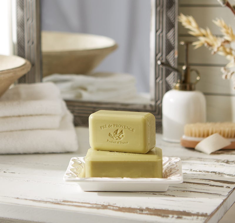 Pre de Provence Artisanal Soap Bar, Enriched with Organic Shea Butter, Natural French Skincare, Quad Milled for Rich Smooth Lather, 8.8 Ounce, Verbena - Image 3