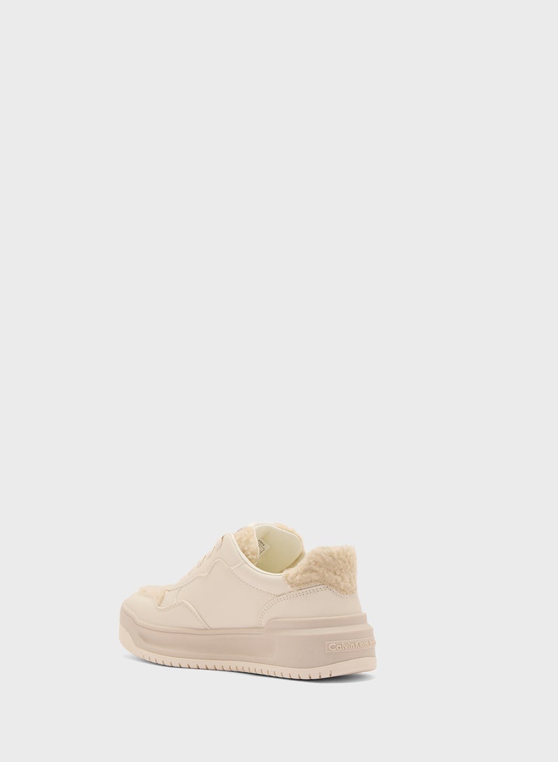 Calvin Klein Jeans Youth Low Top Lace Up Sneakers - Image 2