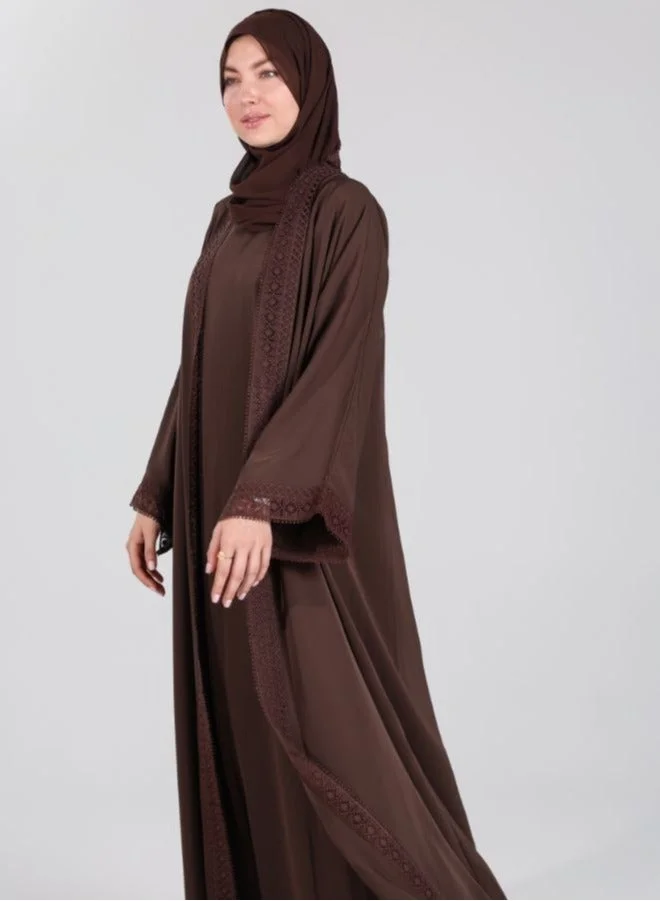 Wear Mumtaz Ziya Abaya