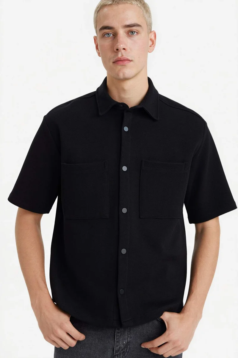 ديفاكتو Boxy Fit Polo Collar Pique Short Sleeve Shirt