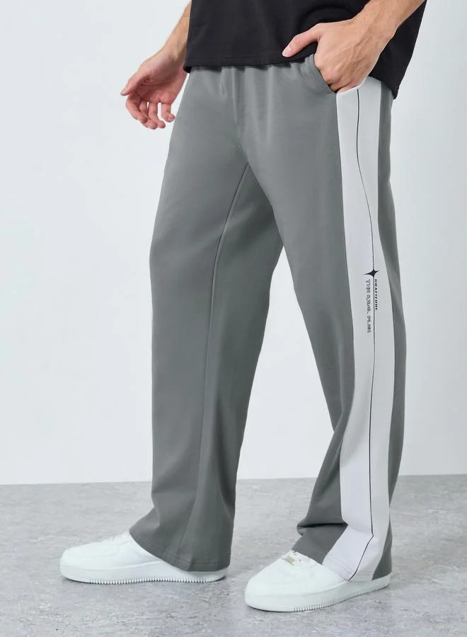 Styli Side Panel Printed Oversize Fleece Joggers