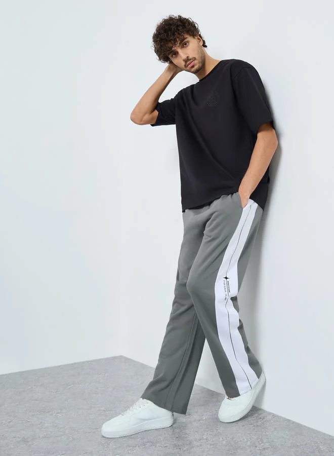 Styli Styli Side Panel Printed Oversize Fleece Joggers