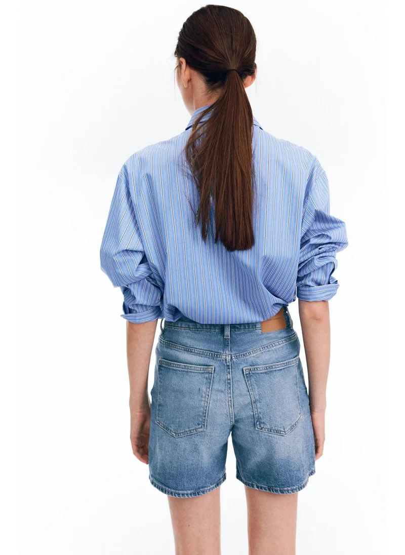 اتش اند ام High-waisted denim shorts
