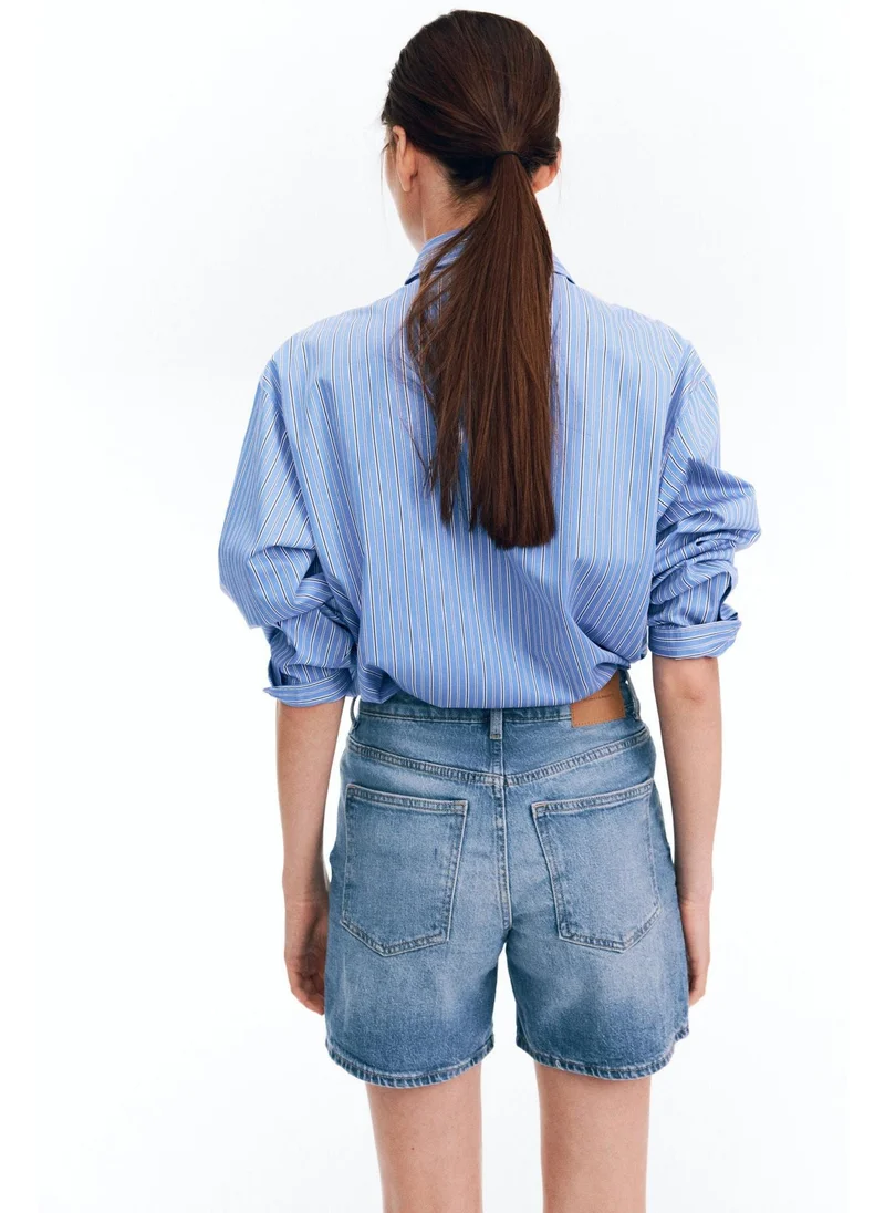 اتش اند ام High-waisted denim shorts