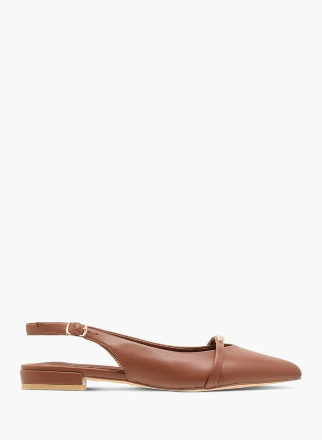 سيليست Women's Logo Accent Slingback Sandals with Buckle Closure