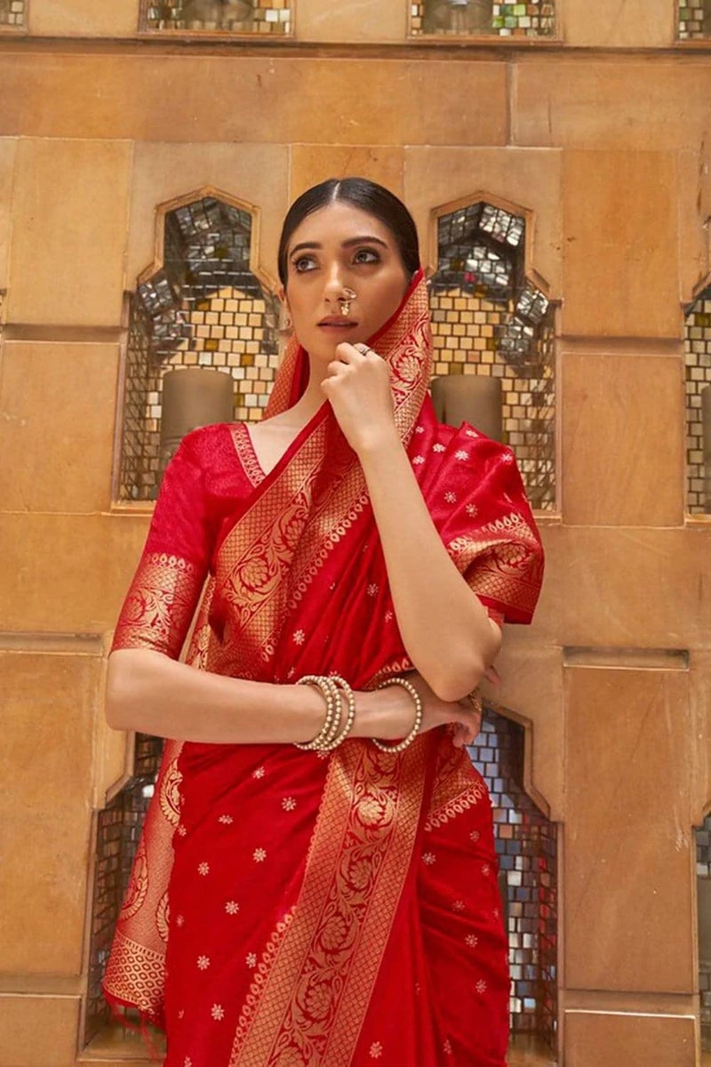 SGF11 Women's Kanjivaram Soft Silk Saree With Unstitched Blouse Piece (Red) - Image 4