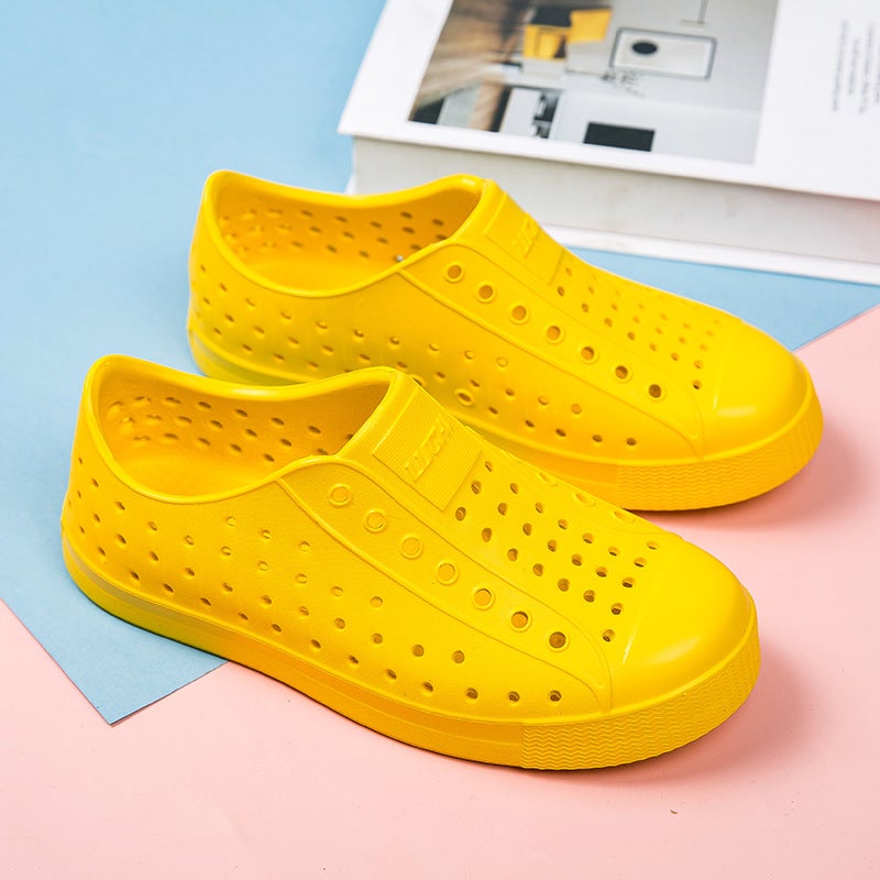 2024 Children'S New Hole Shoes Eva Lightweight Non-Slip Solid Color Garden Shoes For Boys And Girls 25-35 - Image 1