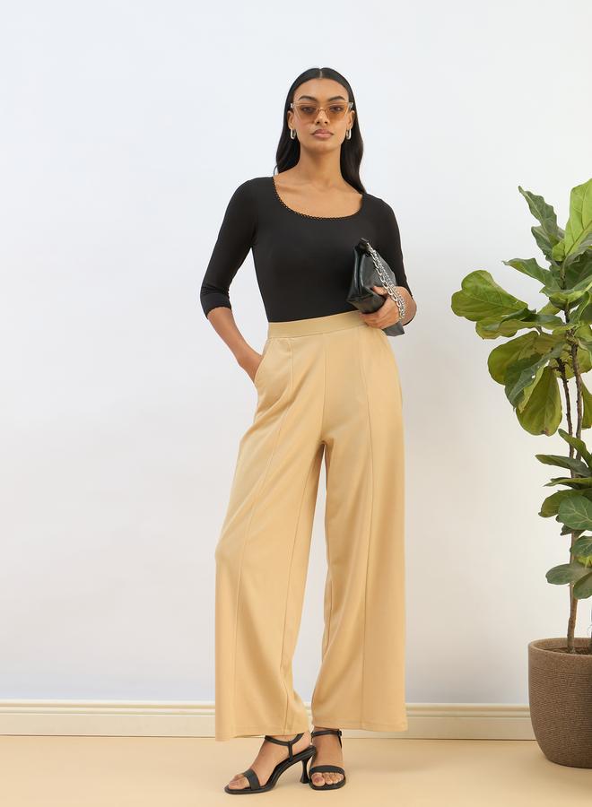 SASSAFRAS Black Knitted Lace Detail Crop Top - Image 2