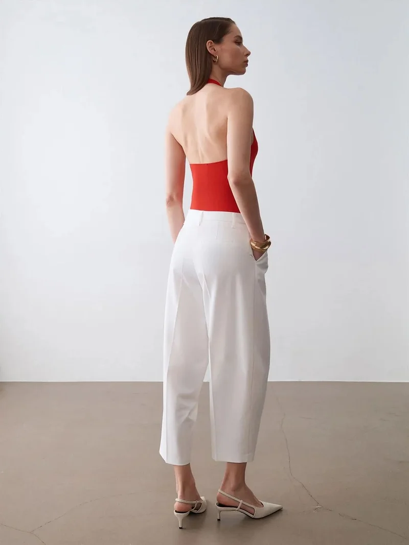 ديلفين Dilvin High-Waist Wide-Leg Crepe Trousers