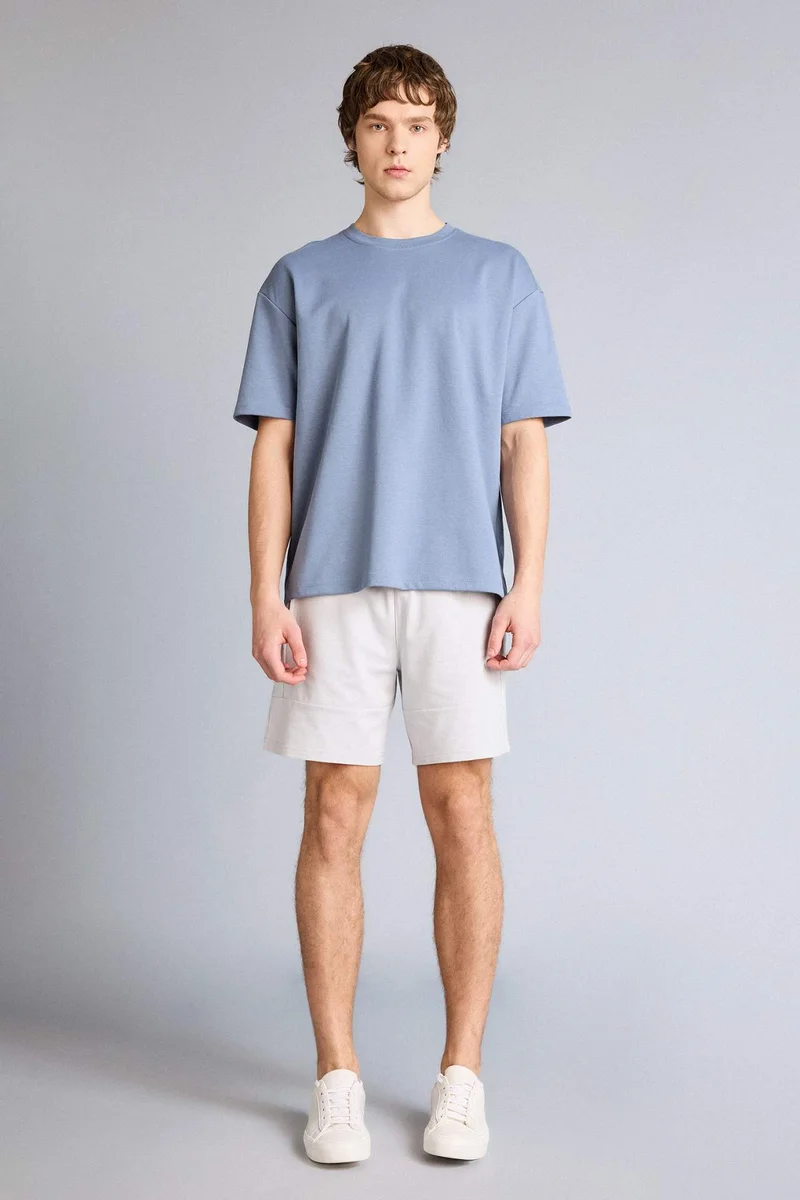 ديفاكتو Oversize Fit Crew Neck Short Sleeve T-Shirt