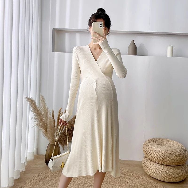 Maternity dress autumn simple long sleeve V-neck knitted dress 2023 new maternity dress autumn and winter slimming bottoming skirt White + black belly support safety pants [suit]]