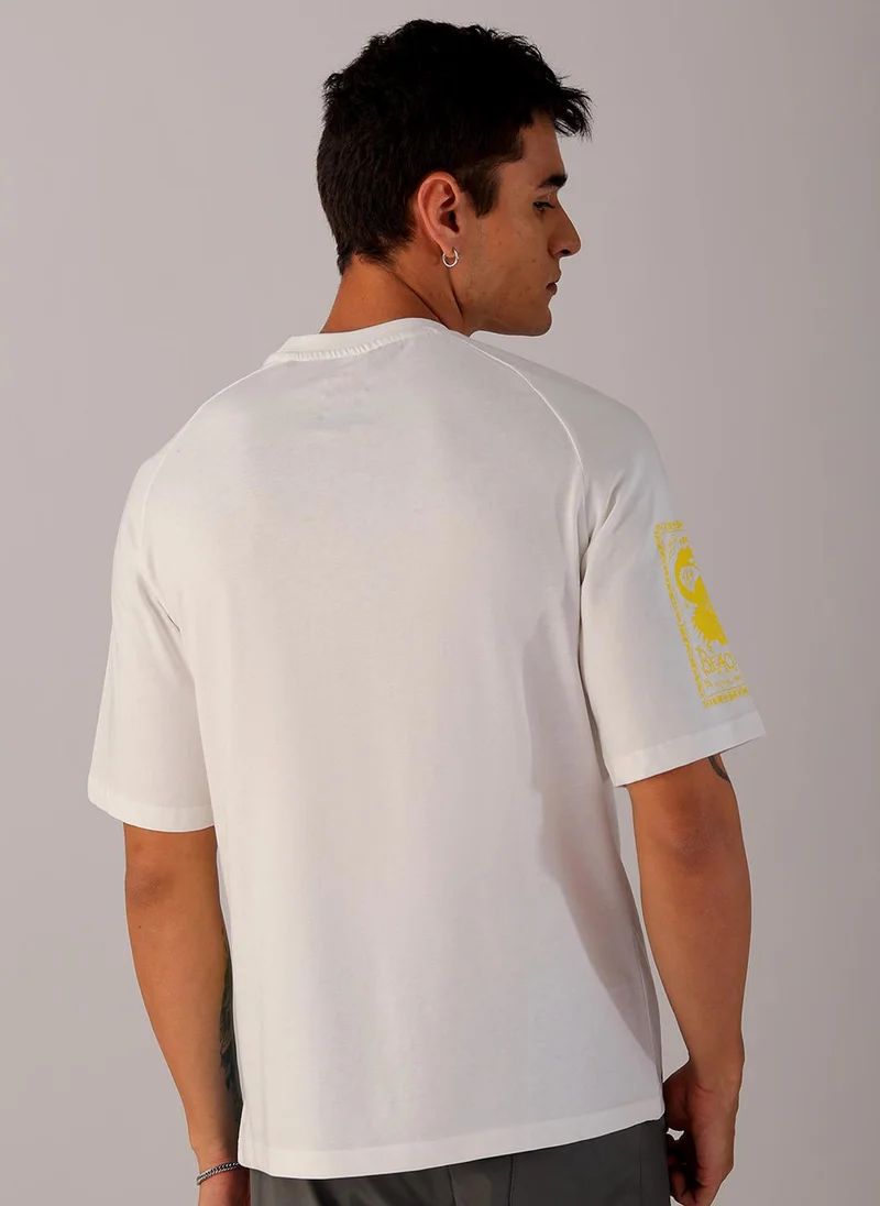 ذا انديان كراج كو Men Boxy Oversized Placement Print Round Neck Tshirt