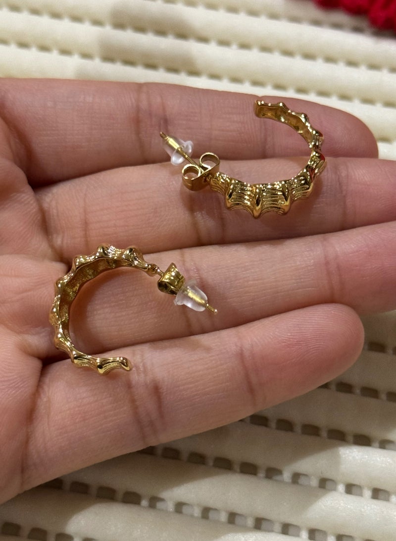 إيكوال حلق اذن نسائي دائري من الاستانلس ستيل أنيق وعالي الجودة باللون الذهبي - Image 4