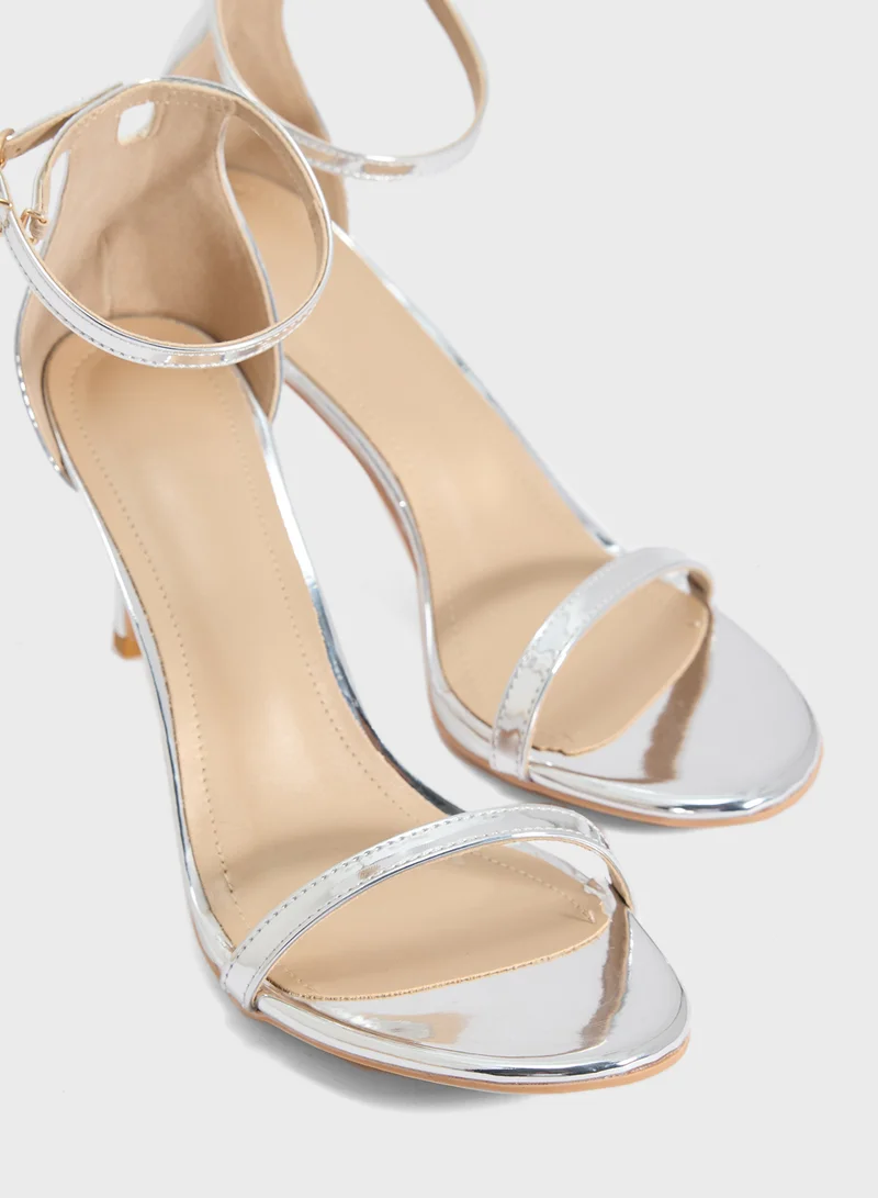 ايلا Minimalistic Heeled Sandal