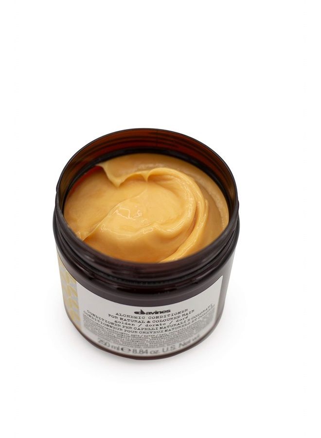 Davines Alchemic Conditioner, Golden, 8.80 Fl Oz - Image 3