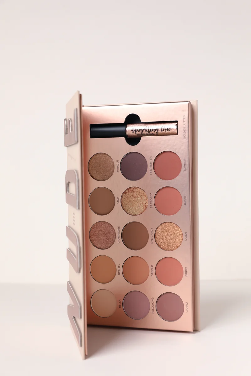 bassam fattouh The Nude palette 15 Shades + Eyeshadow