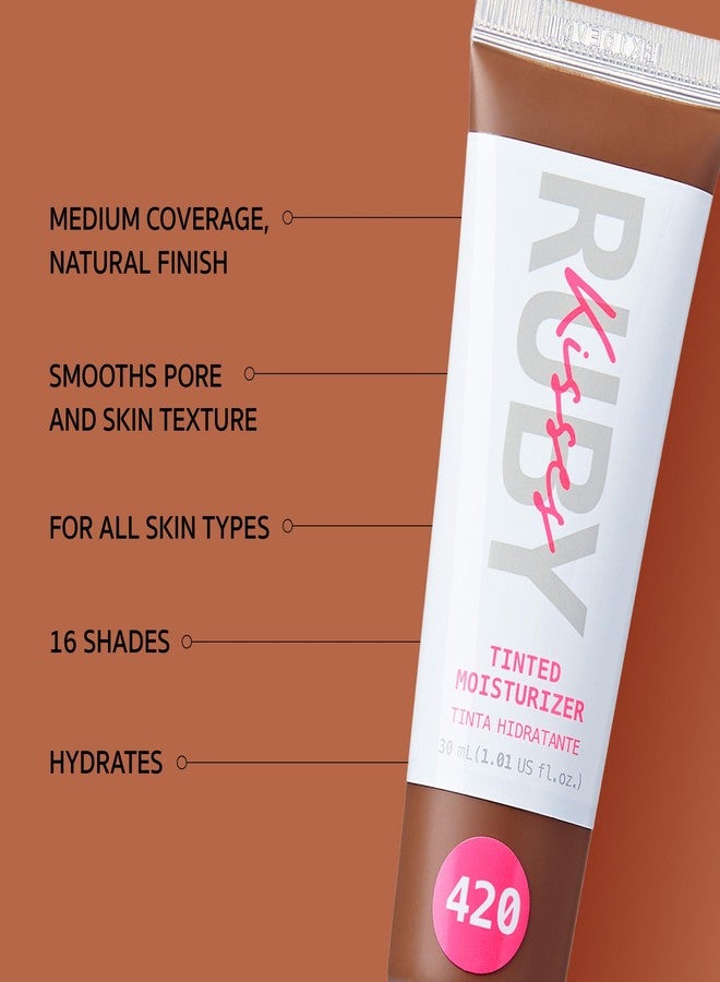 روبي كيسيز مرطب روبي كيسز الملون، يرطب البشرة ويهدئها وينعشها، ويحسن مظهرها، ويخفي المسام والخطوط الدقيقة، ويمنحها لمسة نهائية طبيعية وراحة تدوم طوال اليوم (لون الكستناء). - Image 3