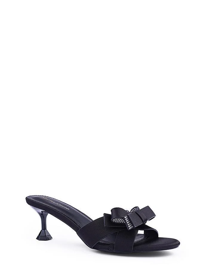 أيقون صندل نسائي بكعب شبكي