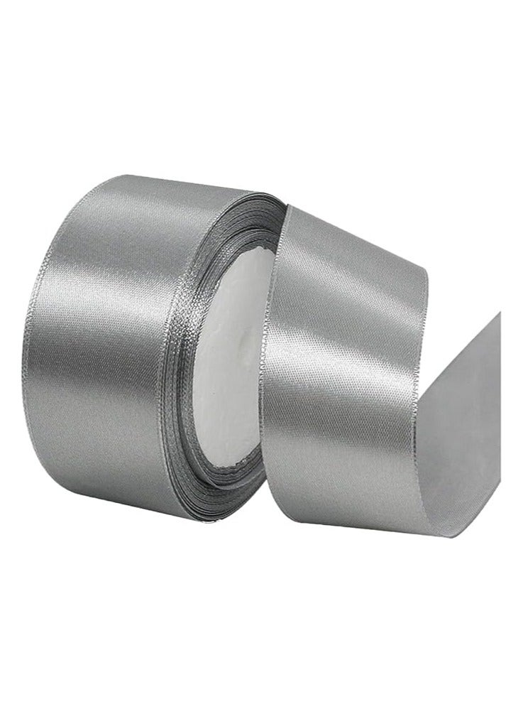 Unique شريط فضي 1-1/2 بوصة، 25 ياردة من قماش الساتان الرمادي لتغليف الهدايا، زينة عيد الميلاد، زينة شجرة عيد الميلاد، صنع الأشرطة، الحرف اليدوية، مشاريع الخياطة وحفلات الزفاف - Image 1