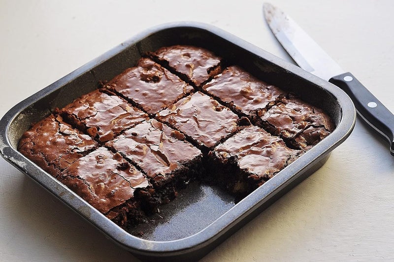 Maghya Carbon Steel Square Brownie Pan for Baking - 9 inch Non-Stick Cake Tin, Heavy Gauge Baking Tray with Even Heat Distribution for OTG & Microwave Oven, Dishwasher Safe - Image 5