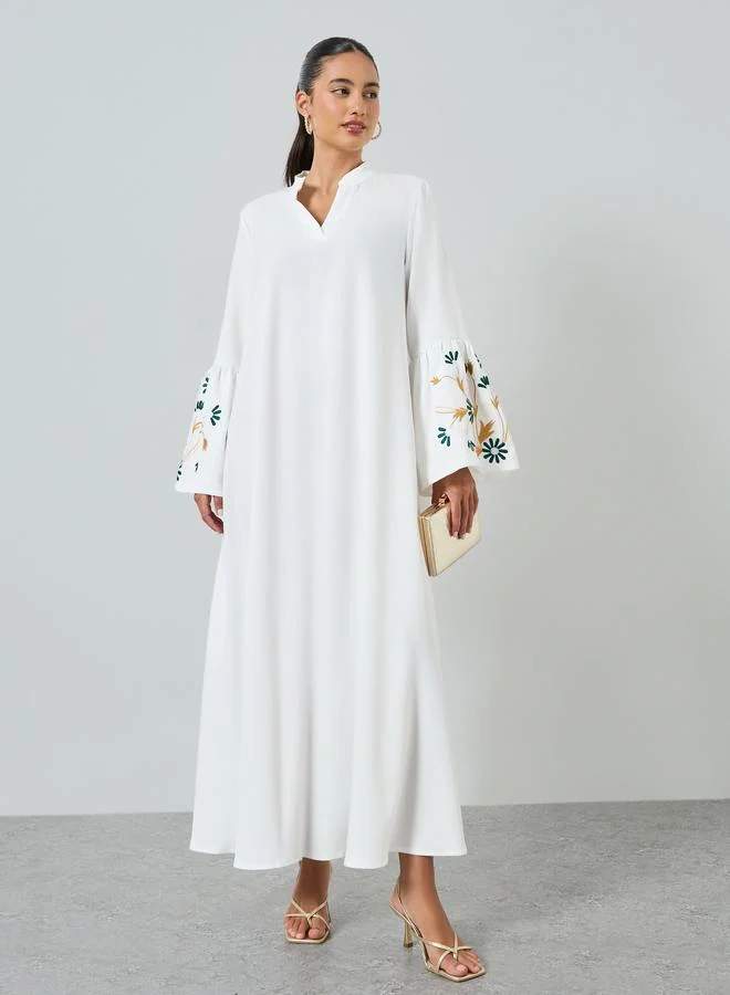 Amirah White Embroidered Collared A-Line Jalabiya