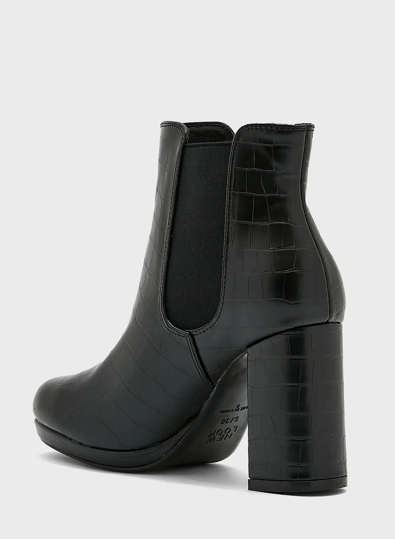 NEW LOOK Block Heel Chelsea Boots