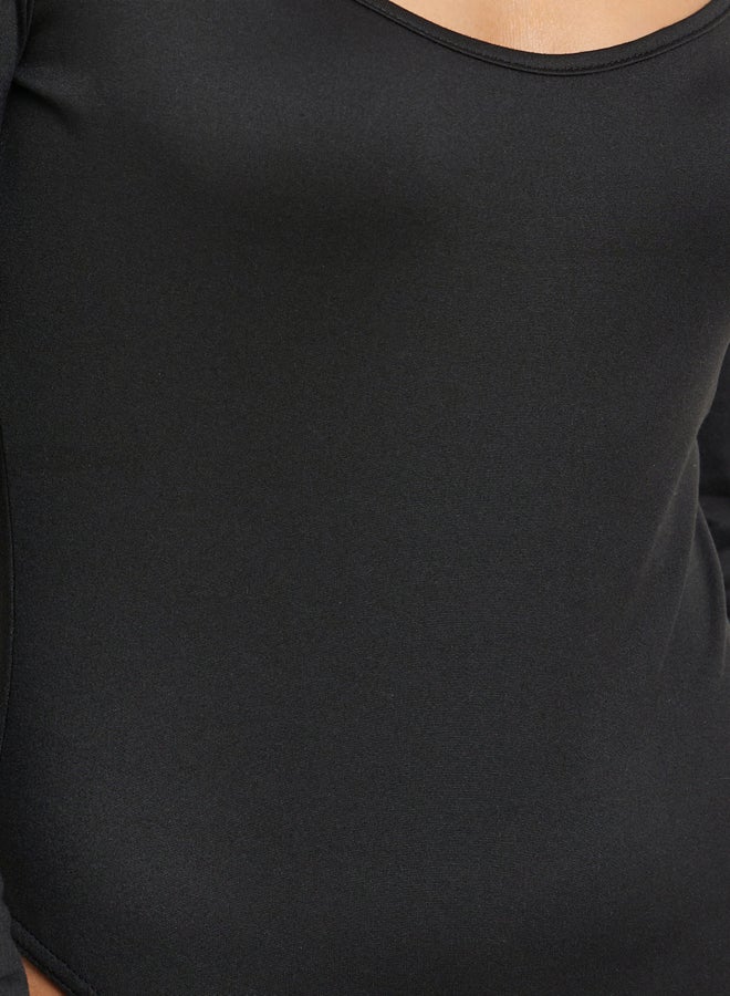 ستايلي بودي سوت بياقة على شكل قلب - Image 4