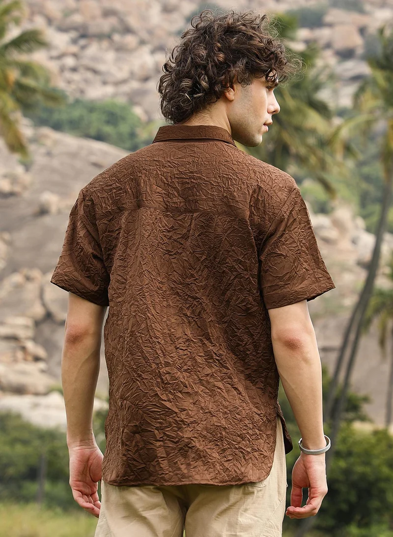 Campus Sutra Men's Chocolate Brown Crumple-Tactile Shirt