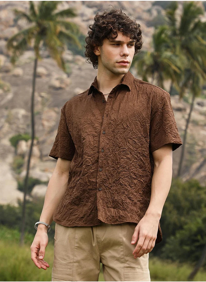 Campus Sutra Men's Chocolate Brown Crumple-Tactile Shirt