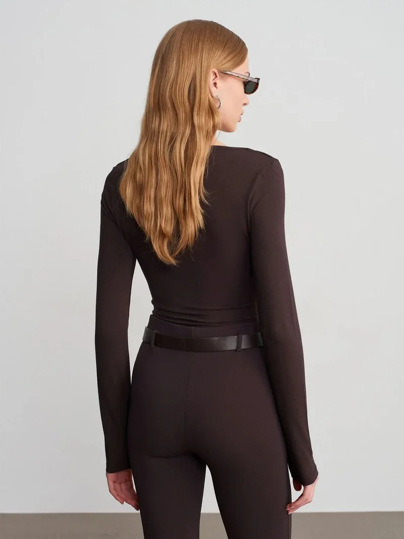 Dilvin DILVIN Slim Fit V-Neck Knit Blouse