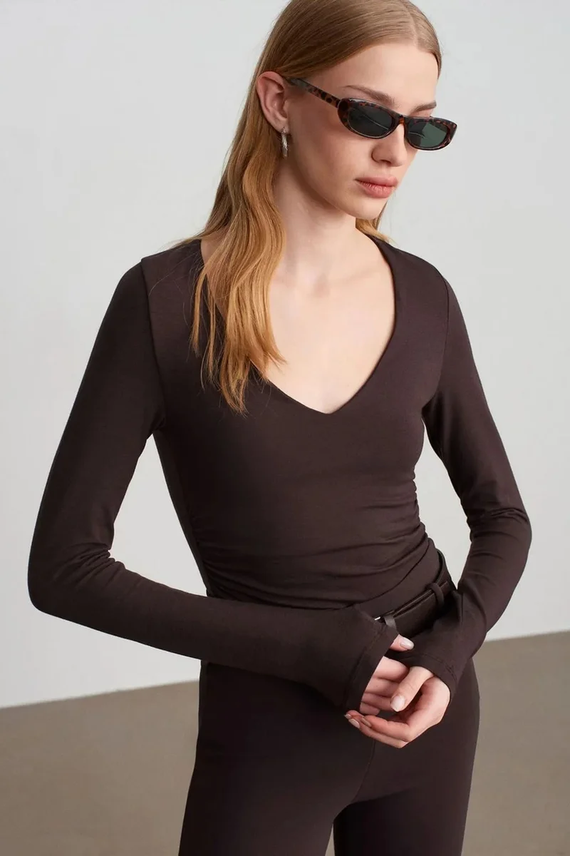 Dilvin Dark Mocha Brown DILVIN Slim Fit V-Neck Knit Blouse for Women | Best Price UAE