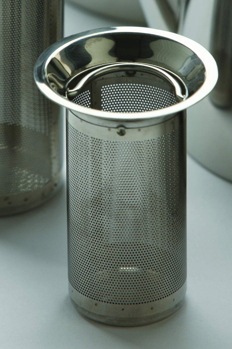 Frieling USA 18/8 Stainless Steel Teapot with Infuser, Tea Warmer with Teapot Infuser for Loose Tea, 14 Ounces - Image 2