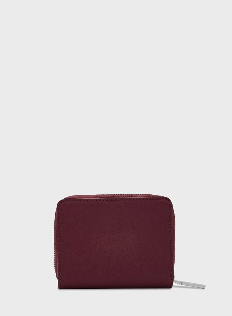 Calvin Klein Jeans Logo Detailed Zip Over Wallet