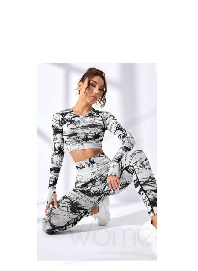 Nona fashion - Nona Fashion Women's Sports Set, consisting of a sports top with a thumb hole and high-quality high-waisted pants, suitable for exercise - Image 1