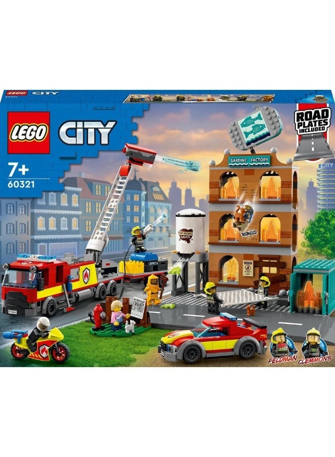 LEGO® City Fire Brigade 60321 Building Kit (766 Pieces) - Image 4