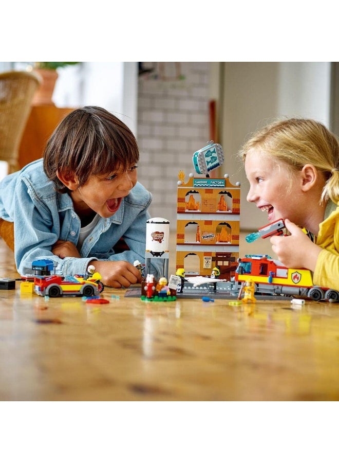 LEGO® City Fire Brigade 60321 Building Kit (766 Pieces) - Image 5