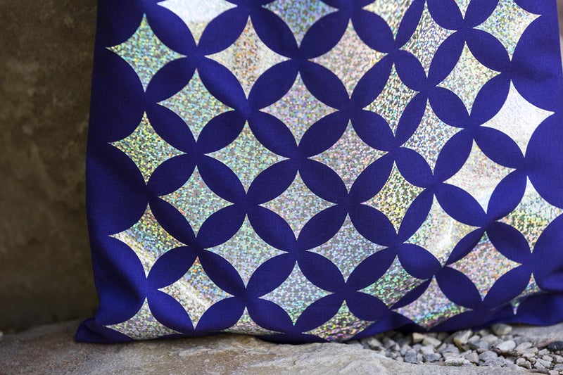 Cricut 2003986 Holographic Sparkle Vinyl, 12" x 48", Opal - Image 4