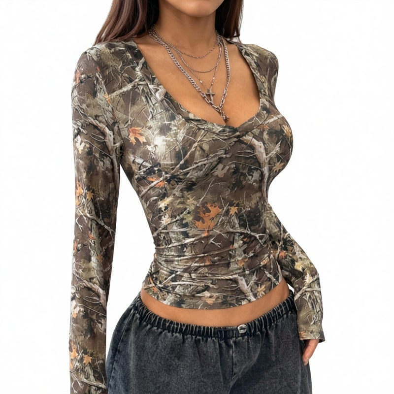 Vintage U-Neck Fitted Women's T-Shirt, Retro Style