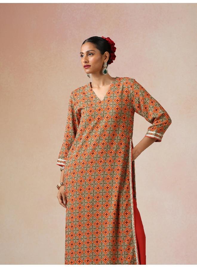 trueBrowns Green Red Print Viscose Straight High-Slit Kurta Set - Image 4