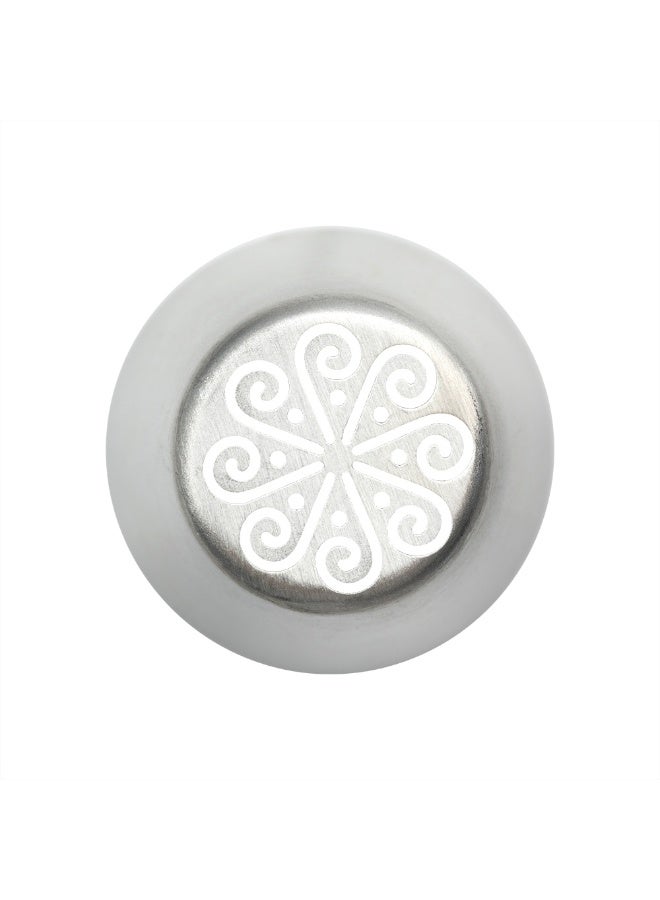 Restaurantware Russian Piping Tip, 1 Flower Cake Decor Piping Tip - #3, Corrosion-Resistant, Stainless Steel Decorating Tip For Frosting, Dishwashable, Decorate Cupcakes, Cakes, or Cookies - Image 1