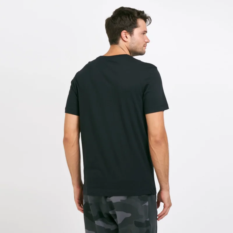 Nike Men's Sportswear Club T-Shirt