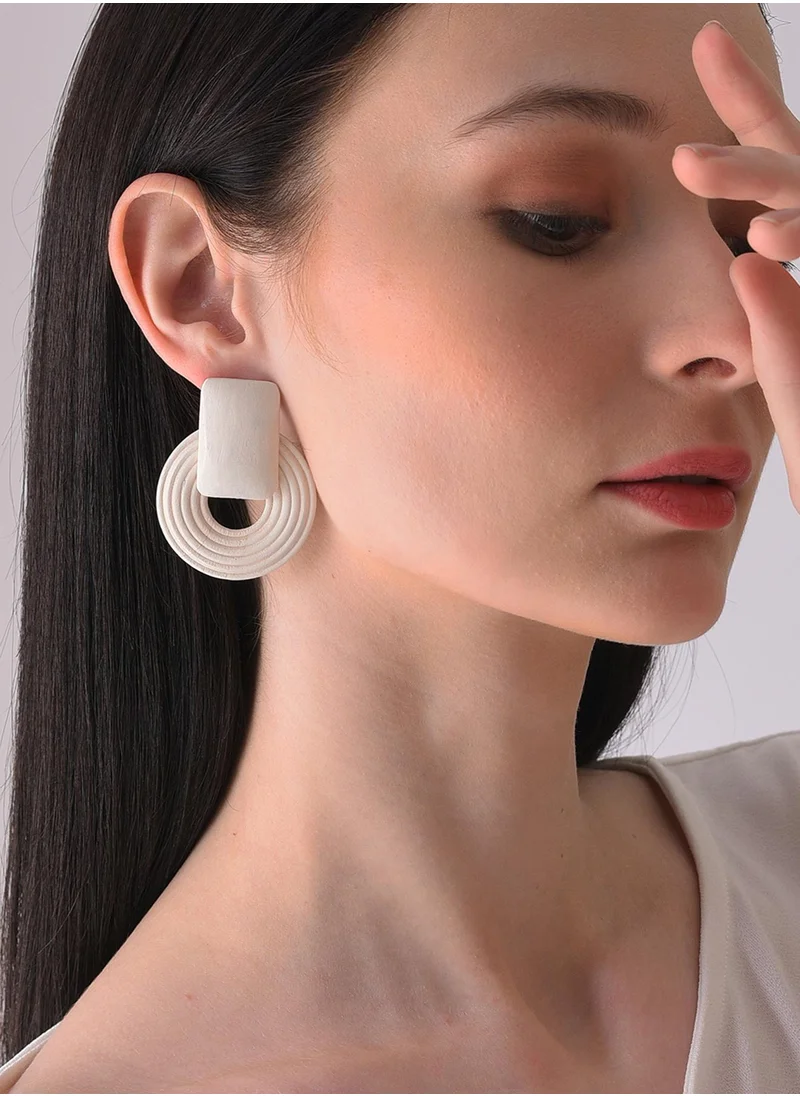 SOHI Circular Stud Earrings