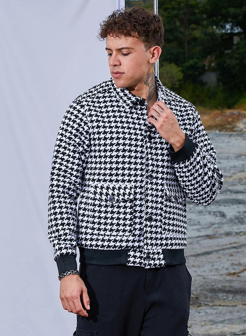 كامبوس سوترا Men's Carbon Black & Chalk White Houndstooth Denim Jacket