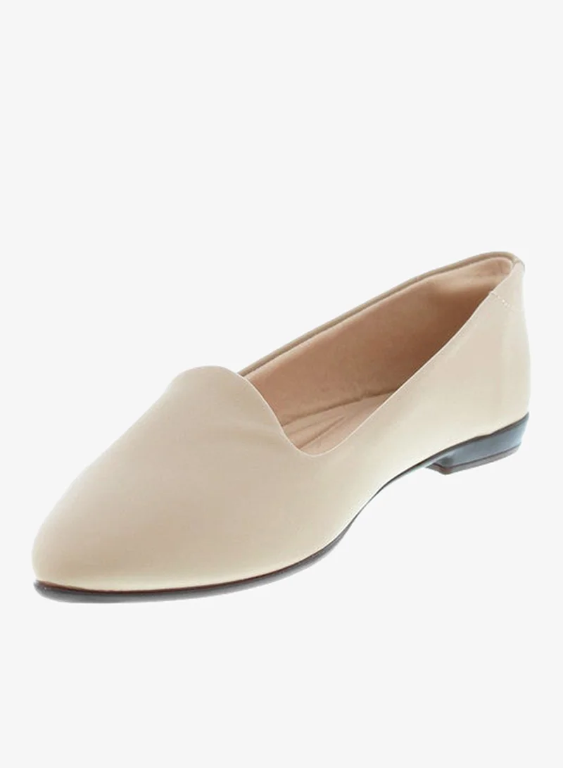 Beira Rio Flat Shoes for Women – Comfortable, Stylish & Everyday Essential Footwear