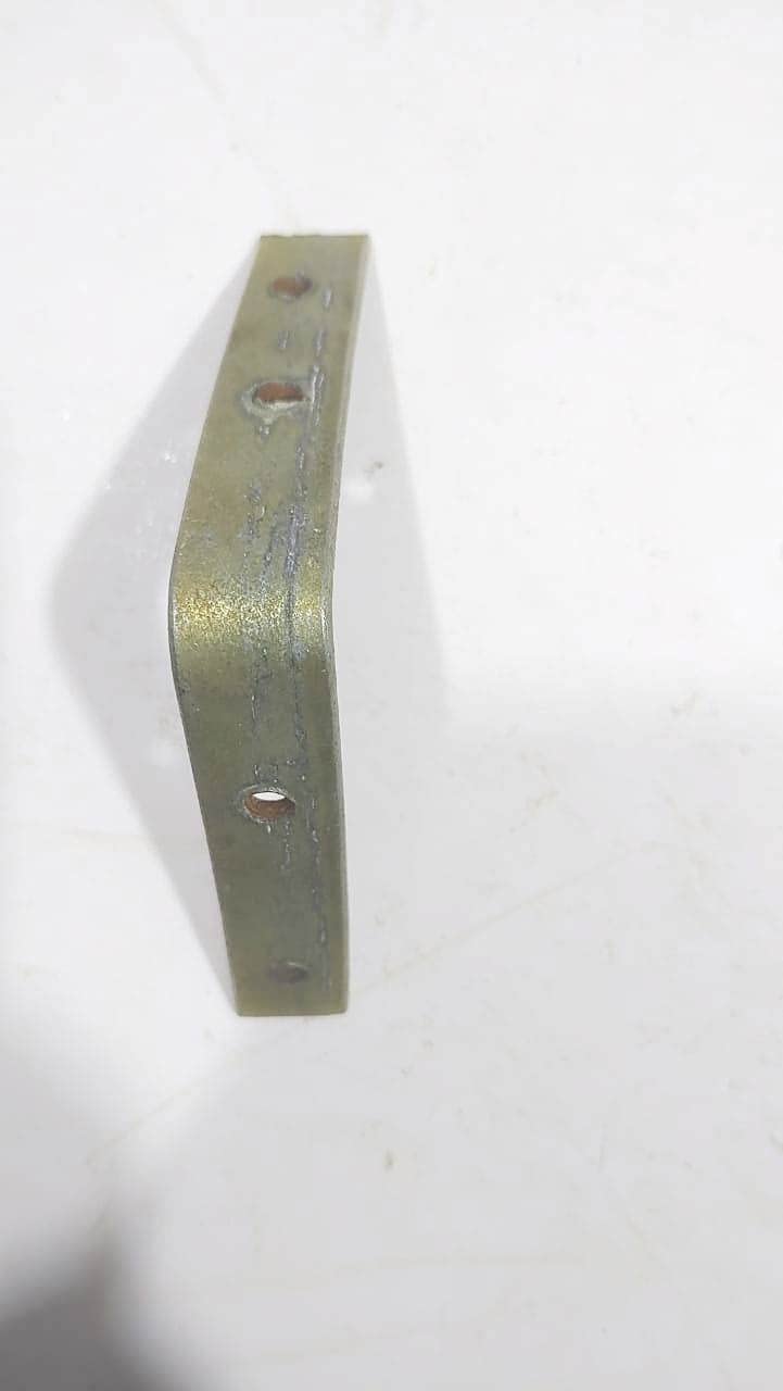 FTE 3x3 Right Angles L Angles Clamps Brackets Made of Strong 4mm Iron bar Brass Coated A Set of 4 Pieces for shelve Support with Double Hole Size 3x3 inches - Image 4