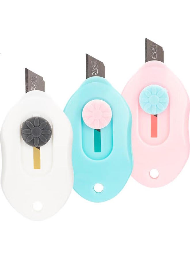 M.G [National Pride] M&G Portable Mini Utility Knife, Box Cutter, Student Art Paper Cutter For Exams, 1 Piece Random Color Ass91361 - Image 1